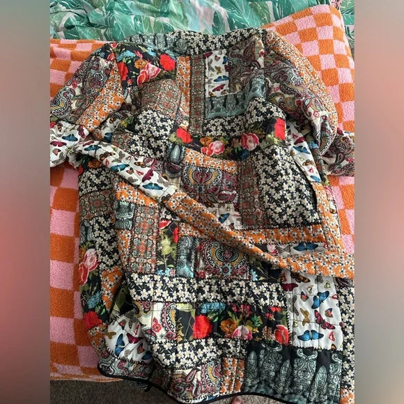 Alice and Olivia Moya Quilted Coat - Picture 4 of 6